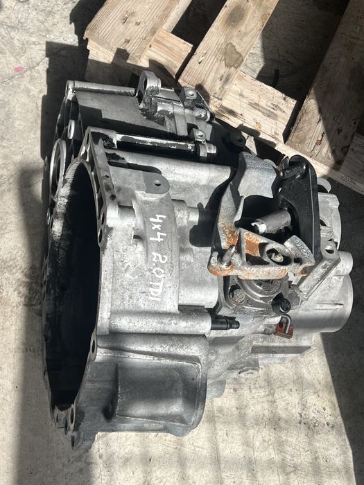 Скоростна кутия ръчна 6степенна 2.0TDI 140ks 4X4