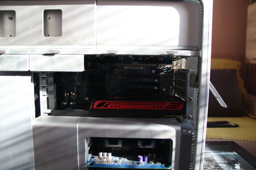 Apple Mac Pro A1186 emc 2113