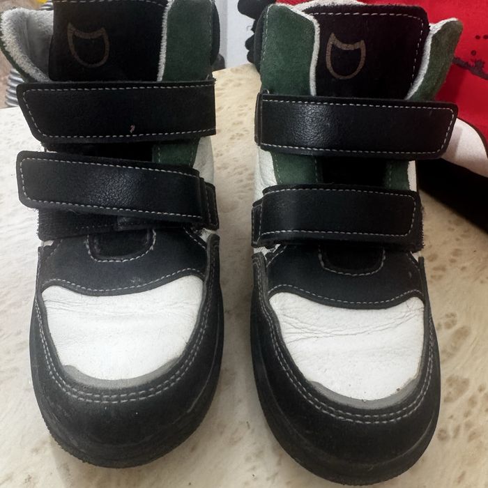 Продаю детские вещи