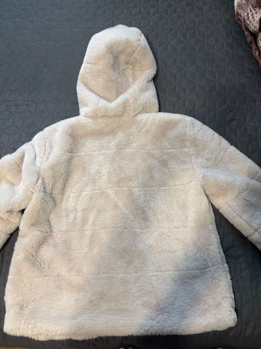 Продава се пухено яке