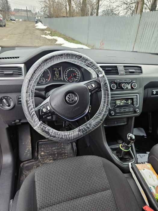 Volskvagen caddy 7 locuri