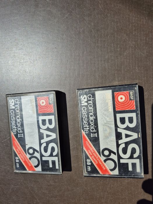 Vând 7 casete audio Basf de 60 minute cu muzica mixta,bune la reinregistrare