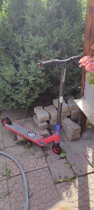 Продам 2 трюковых самоката