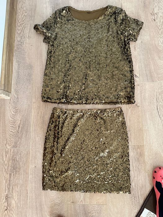 Compleu din paiete HM