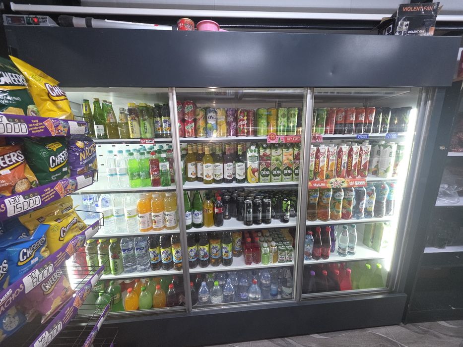 Всё с магазина холодильники ветриная  и т.д