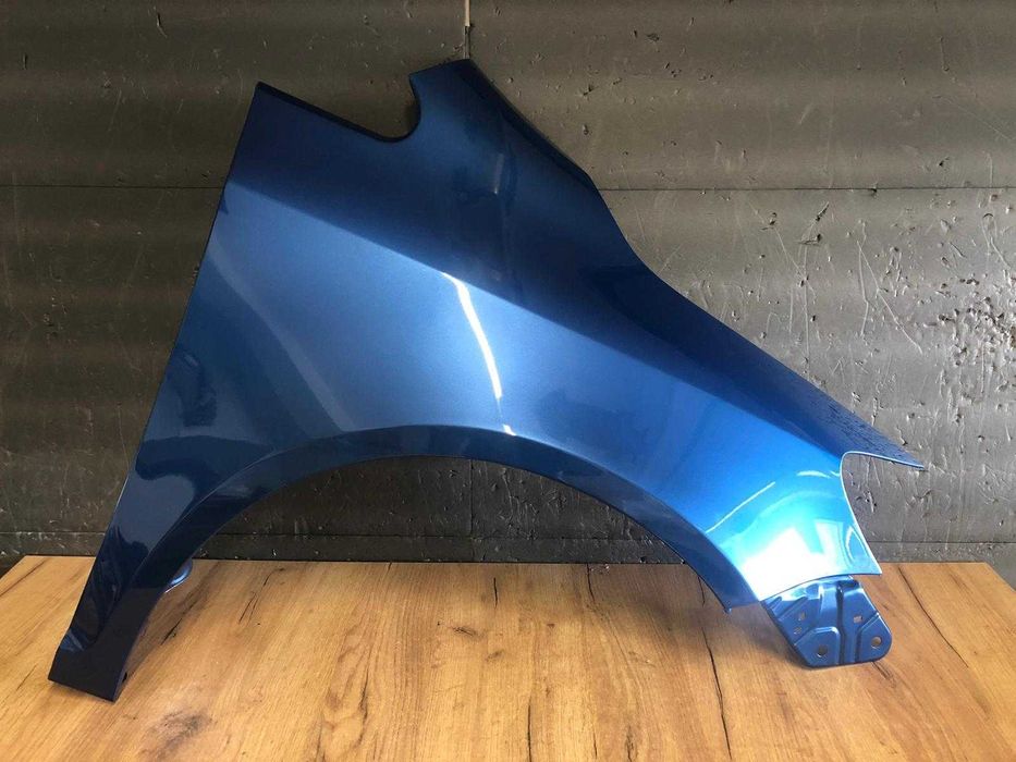 Aripa Fata Dreapta VW Golf 5/V Plus An 2005-2009 (LA5K (Albastru))