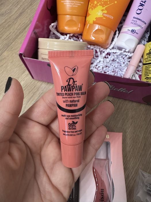 Козметика Anastasia, Gisou, Gosh, TheBalm от Bellebox