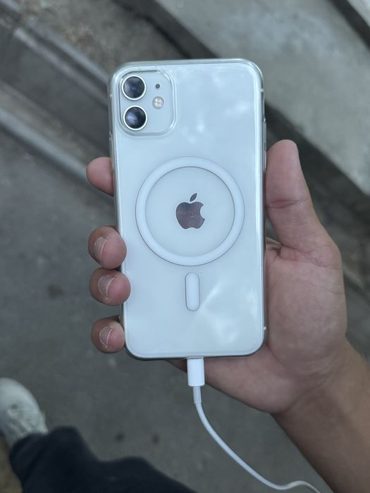 Iphone 11 sotiladi