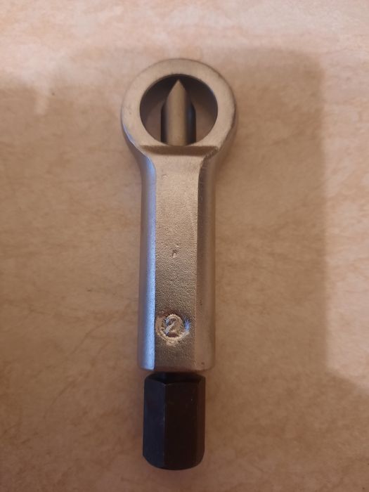 Спецключ для слесаря