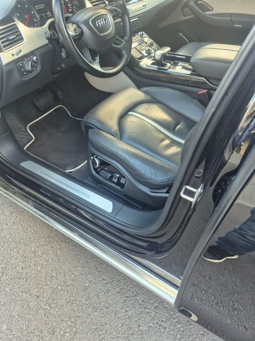 Proprietar  Vând Audi A8L,3.0TDI,
