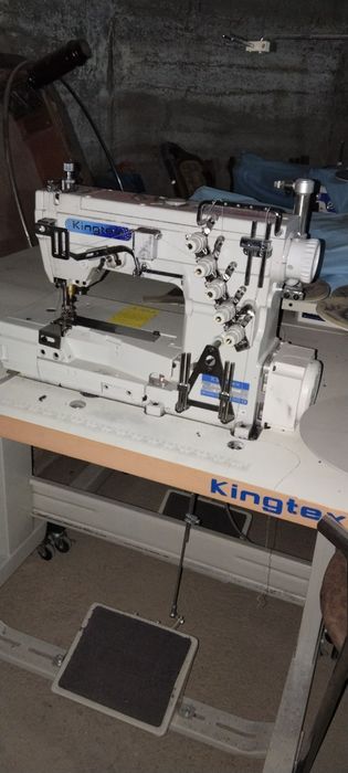 Tikuv mashinalari sotiladi