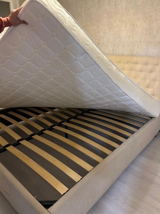 Продается шкаф,кровать