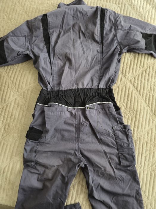 Продам б/у комбинезон Deltaplus. Оригинал.