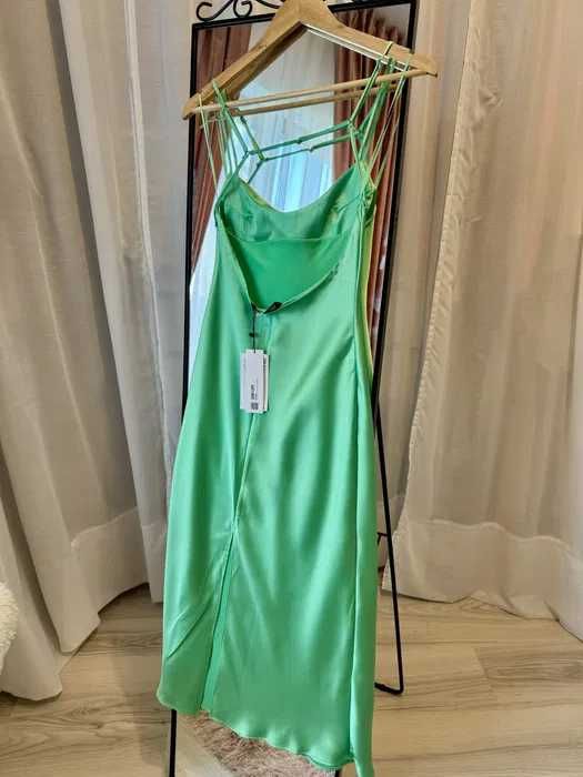 Zara rochie midi satin corset verde spate gol