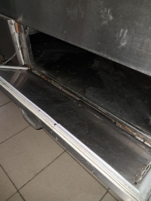 Холодильная ветрина