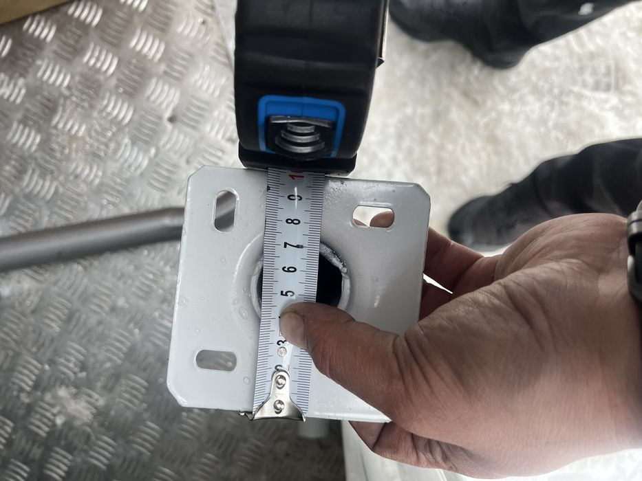 Кронштейн универсальный