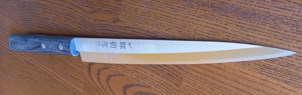 Cutit asiatic Sashimi