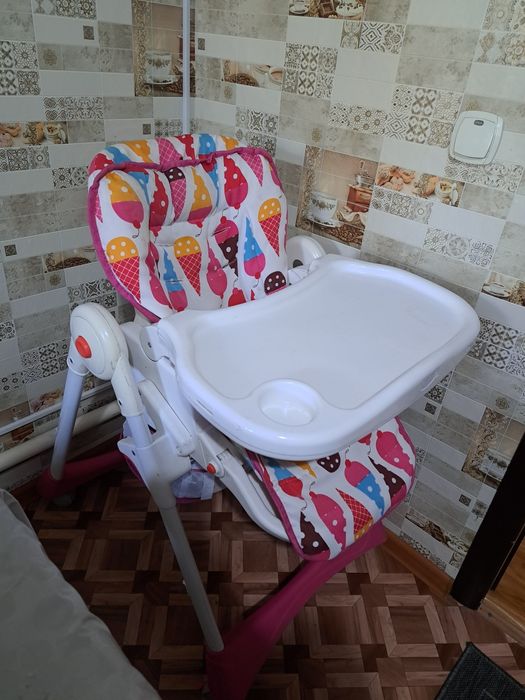 Продам стульчик для кормления