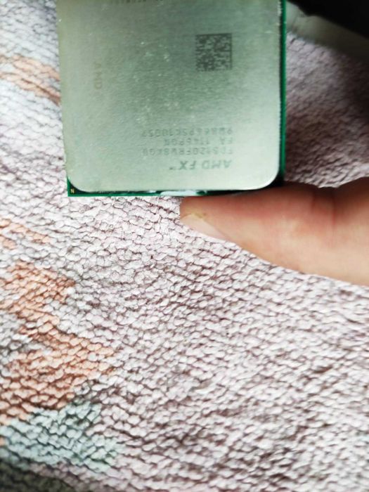 fx 8120 3.1GHz , 16 gb ddr3, doua kituri de Hyperix, Corsair