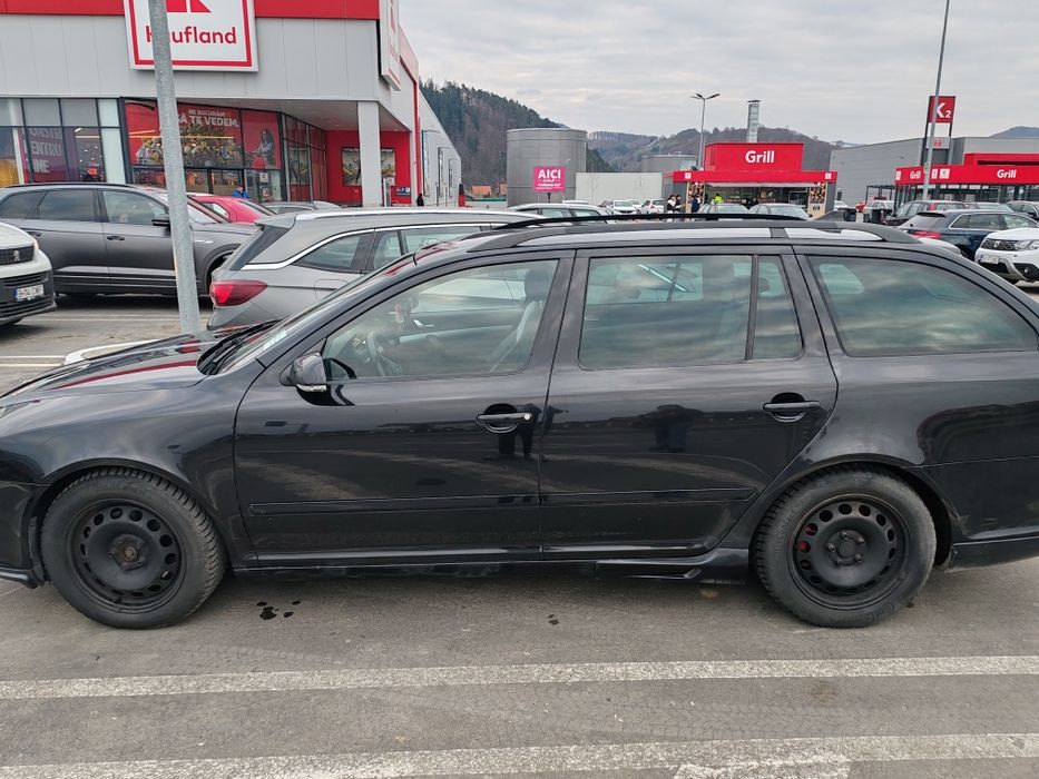 Vând Skoda Octavia 2 vrs