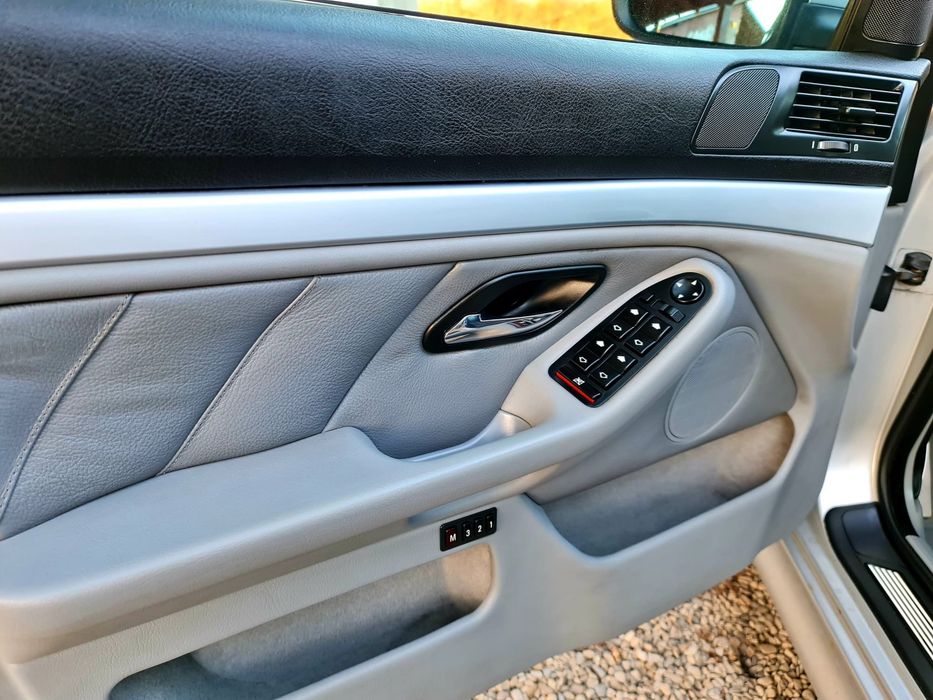 BMW seria 5 E39 525d Touring Facelift