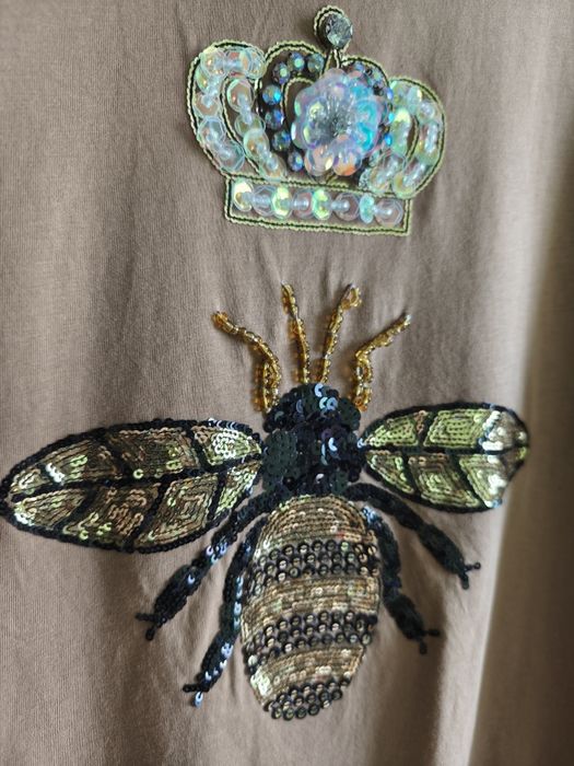 Кафява тениска, Л р-р