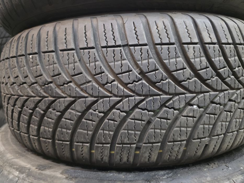 2бр Всесезонни гуми 185 55 15 - Goodyear - DOT 2023