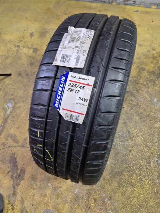 1 Anvelopa de VARA - 225/45/17 - Michelin PS4 - NOUA - DOT 2021