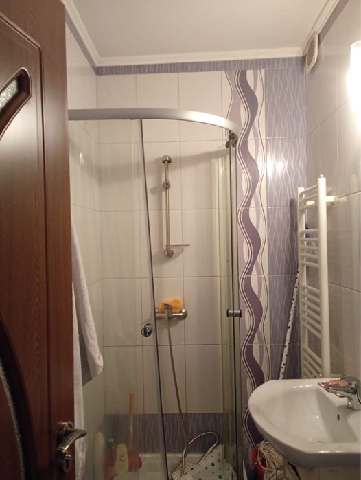Vand apartament  cu 2 camere Deva