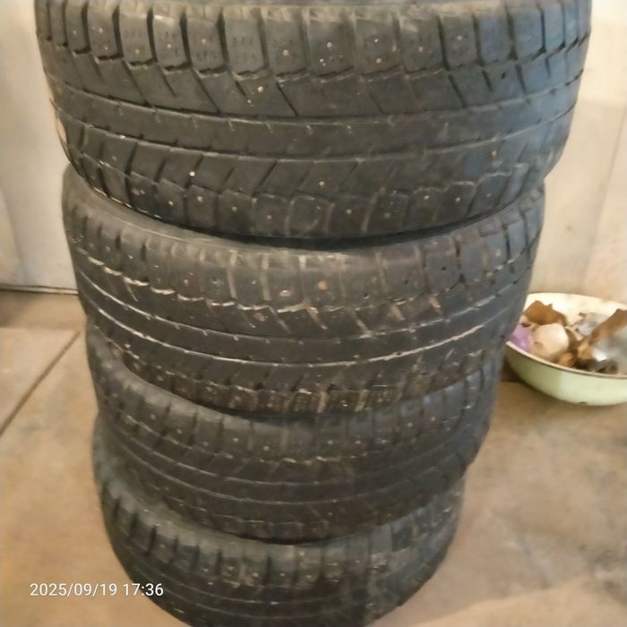 Продам зимнюю резину