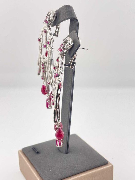 Серьги с рубинами и бриллиантами