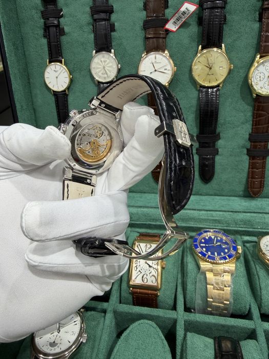 Золотые часыHarry Winston Premier Perpetual Calendar 18k