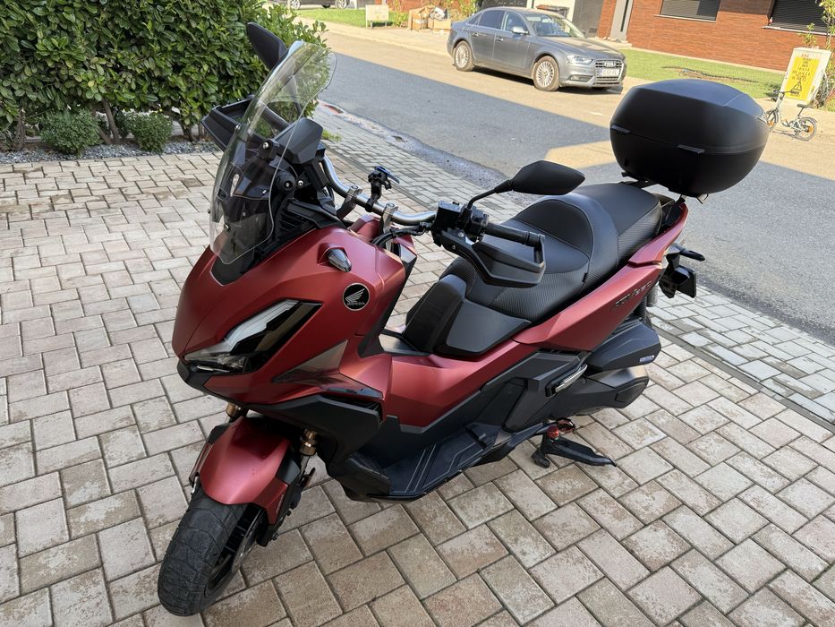 Maxi Scuter Honda ADV350
