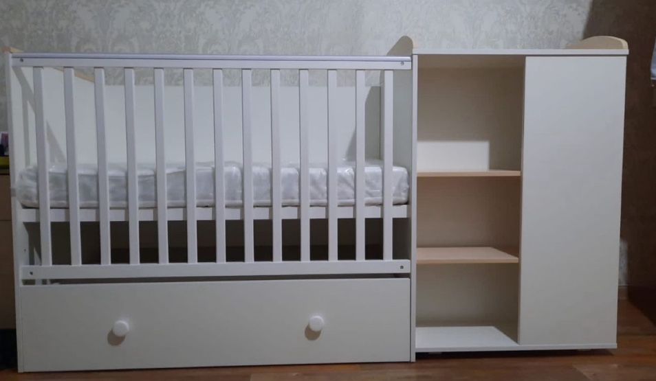 Детский манеж, почти новый манеж