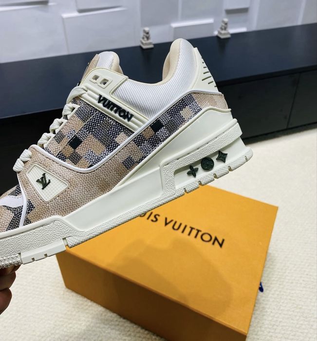 Louis Vuitton Sneakers