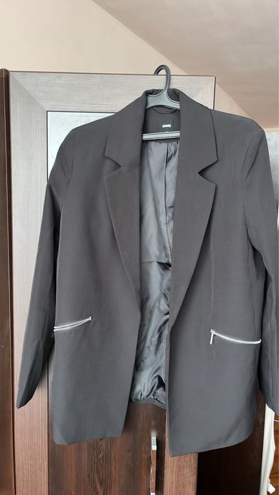 Дамски черен блейзър