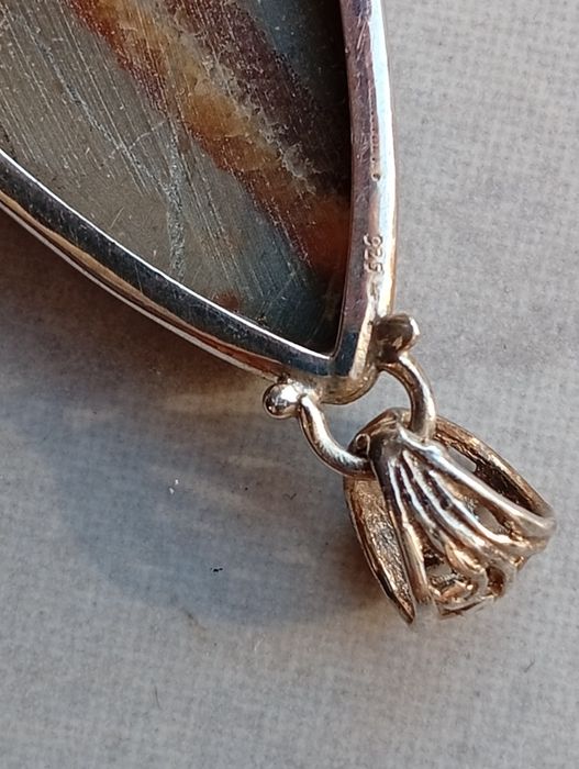 Сребърен медальон с орфеев ахат