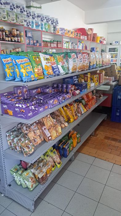 Fabrica de rafturi noi magazin supermarket