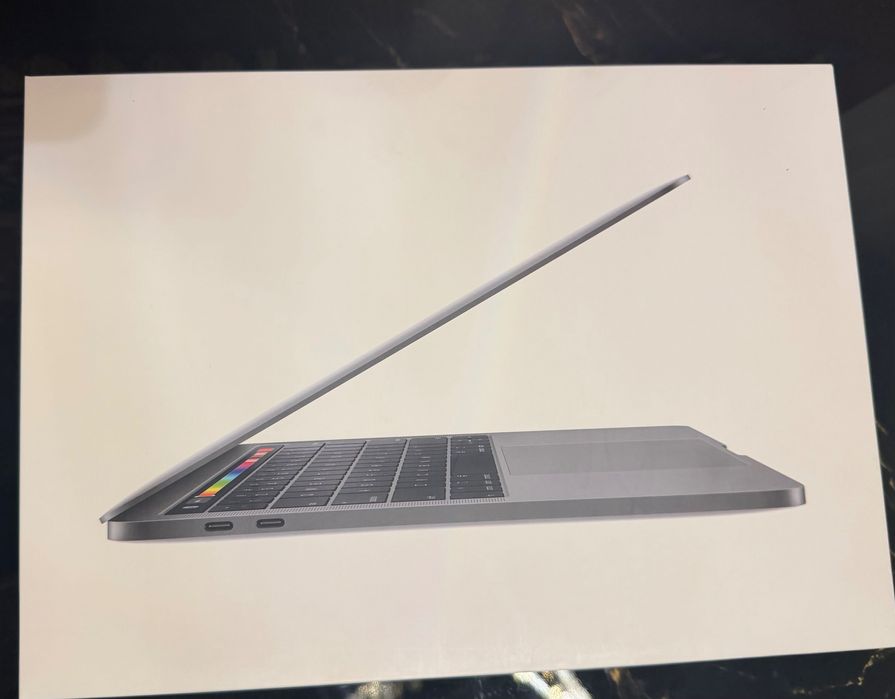MacBook Pro 13” Space Gray Touch Bar 2019