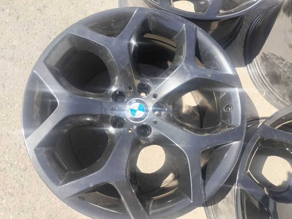 Bmw x5. x6 их Японии