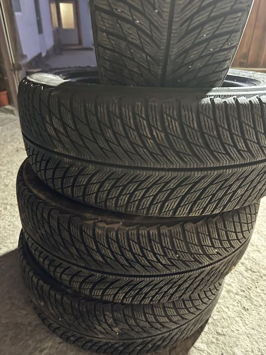 Set anvelope iarna 235/55/18 Michelin