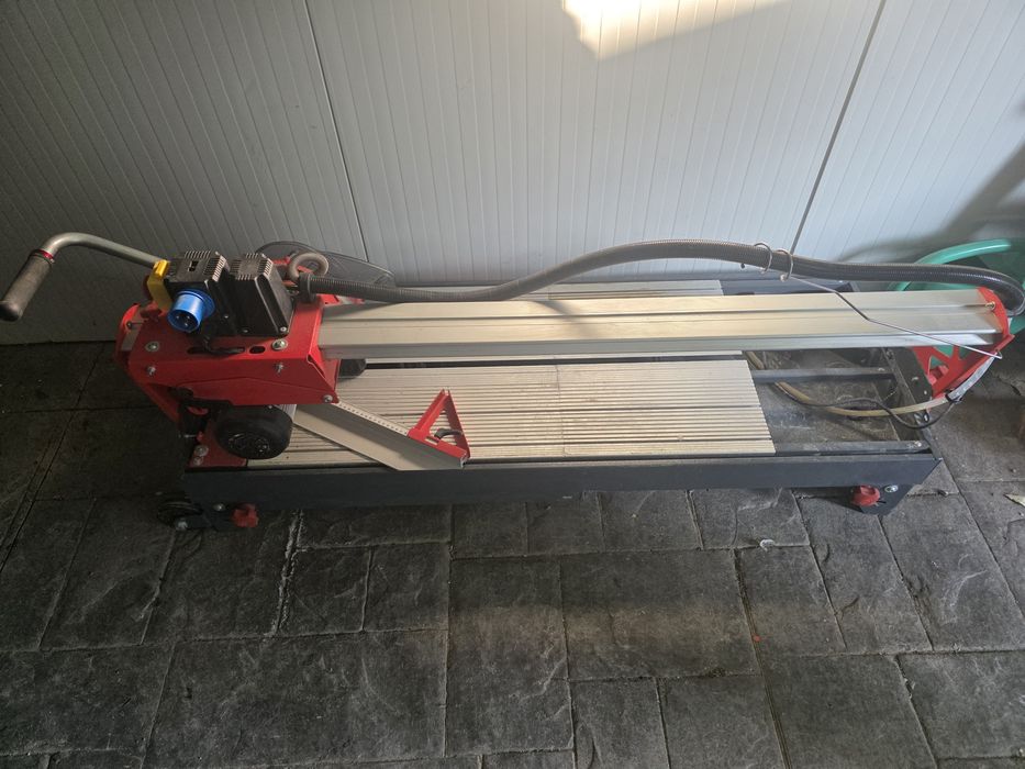 Masina debitat gresie 1200mm Rubi