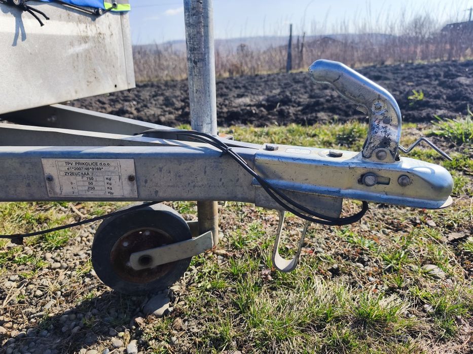Remorcă auto 750kg