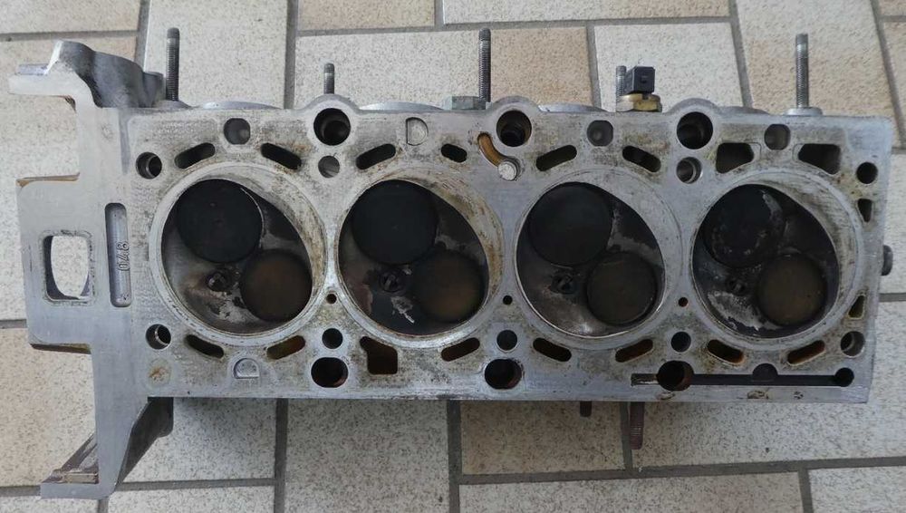 Chiulasa cu ax came completa BMW E36 E46 E34 Z3 1,6 1,8 1,9 M43