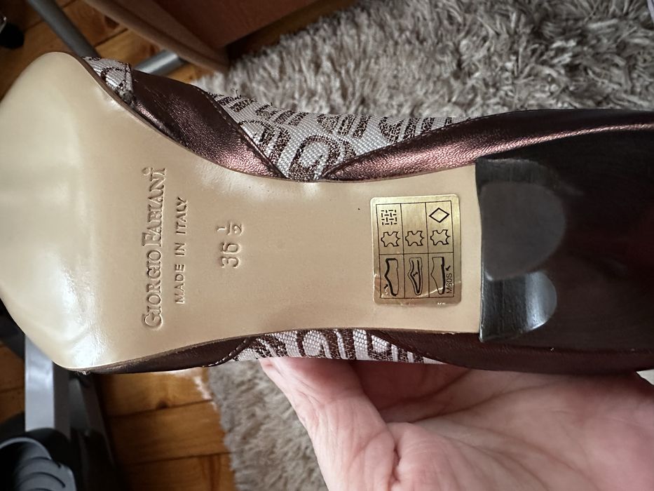 Set format din geanta si pantofi marca Giorgio Fabiani