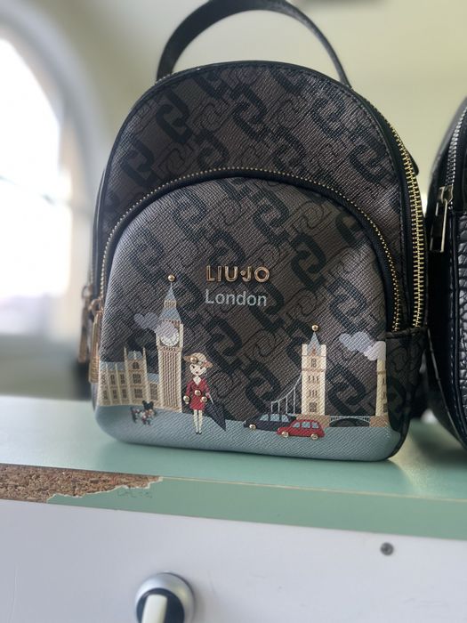 Rucsacel Liu•Jo….