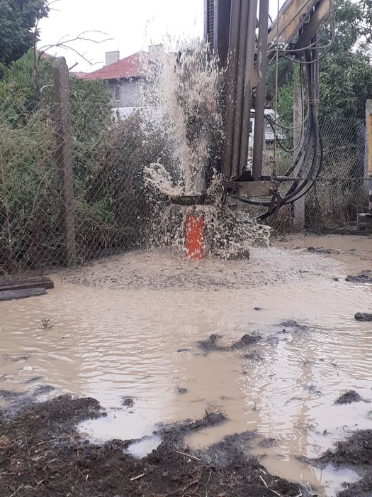 Сондажи за вода.