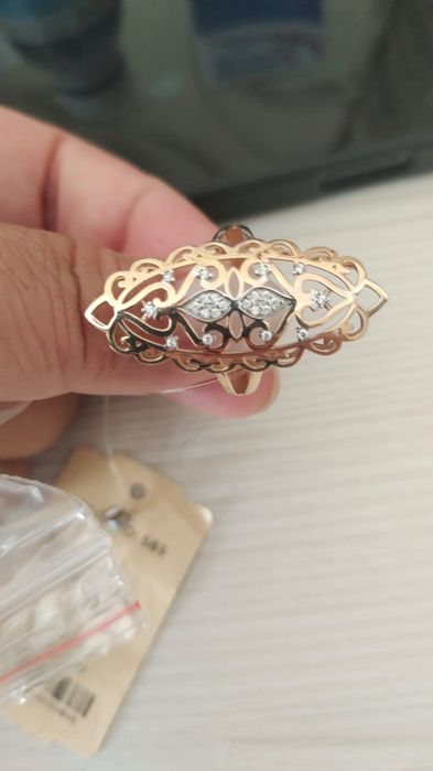 Продам золотое кольцо