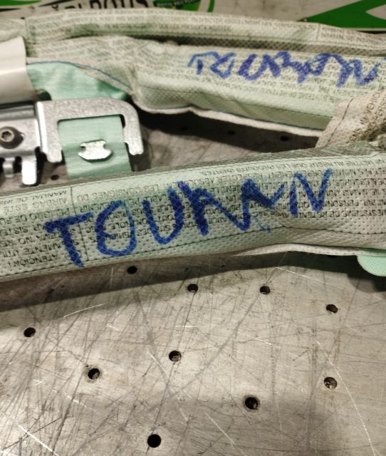 Airbag cortina stanga 1T0 880 741 K Volkswagen VW Touran prima genera