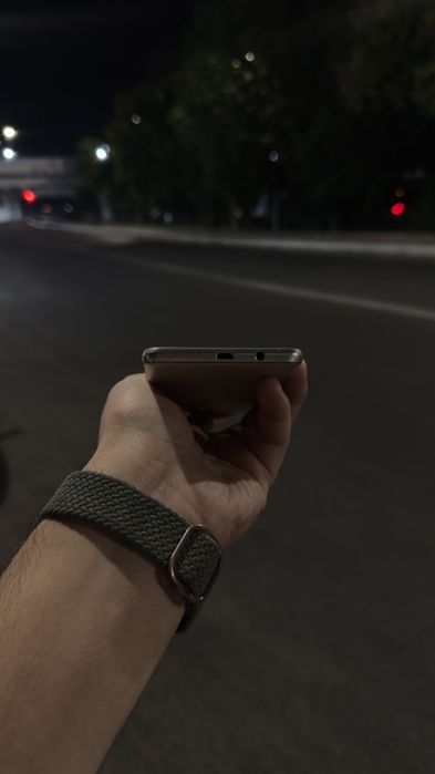 Samsung j5 sotiladi